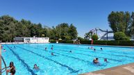 Accès gratuitement à la piscine communale pour les campeurs du camping des Pêches du Landeron